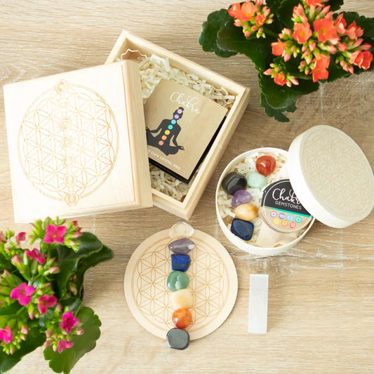 Chakra Gemstone Crystal Healing Gift Set – 7 Tumbled Crystals with Flower of Life Box
