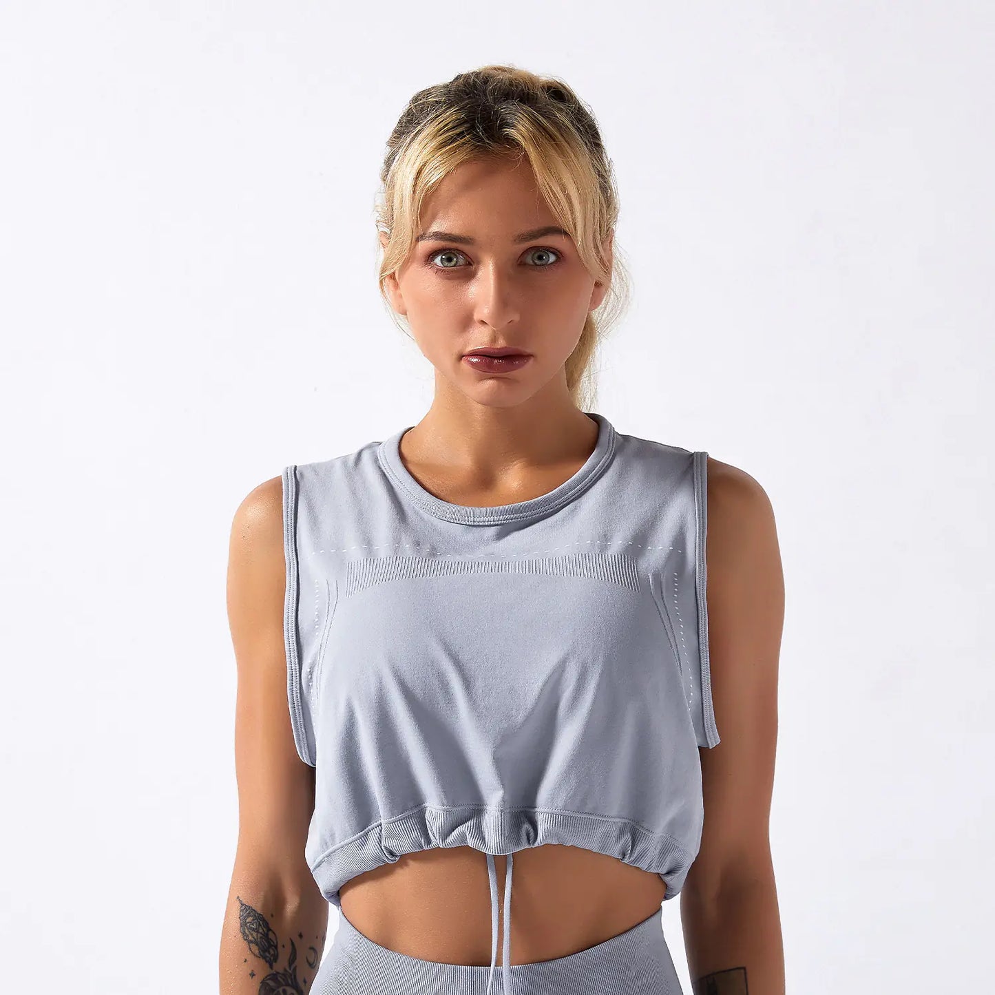 Seamless Yoga Top for Women – Breathable Sleeveless Workout Tank | Soft, Stretchy & Stylish Activewear